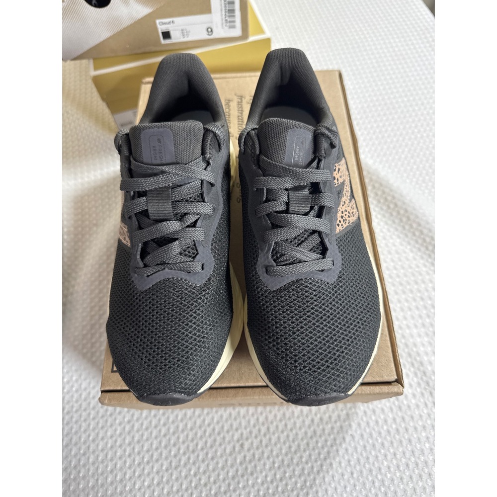 New Balance Running Shoes Women 7 Fresh Foam Arishi v4 Black Leopard NWOB